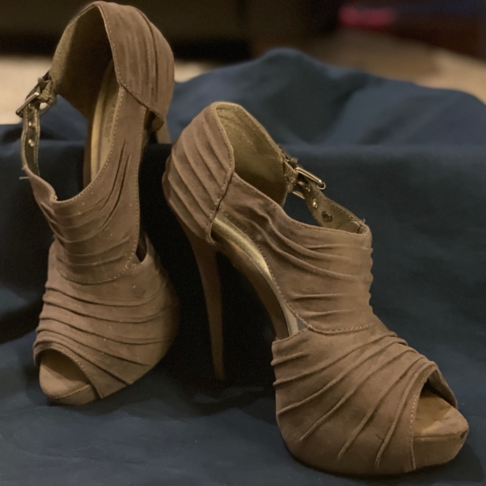 Velvet Grey Heels